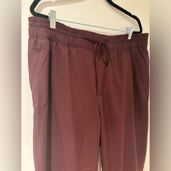 Burgundy High-Waisted Stretchtech Pants - Picture 2 of 6